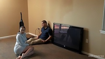 A Curvy Latina Wife Plows The Cable Guy While Her Husband Is In The Country.