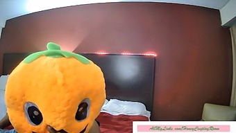 Honey Cosplay Room Introduces Mr.Pumpkin And The Princess In Part One