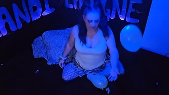 Adorable Milf Indulges In Balloon Fetish In A Safe, Consensual Video